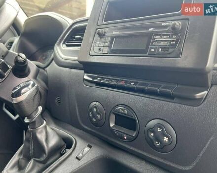 Белый Рено Мастер, объемом двигателя 2.3 л и пробегом 373 тыс. км за 24500 $, фото 35 на Automoto.ua