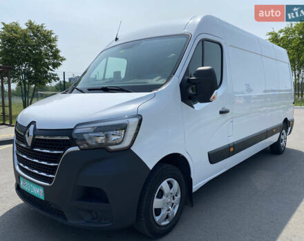 Белый Рено Мастер, объемом двигателя 2.3 л и пробегом 350 тыс. км за 18500 $, фото 1 на Automoto.ua
