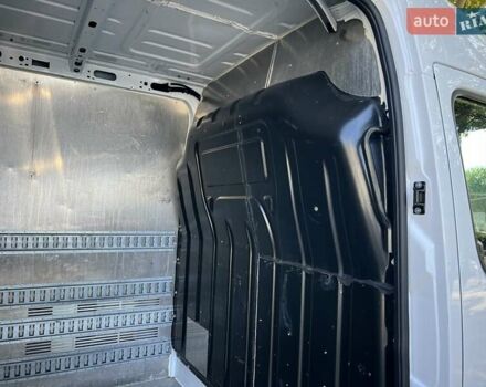 Белый Рено Мастер, объемом двигателя 2.3 л и пробегом 187 тыс. км за 20999 $, фото 35 на Automoto.ua