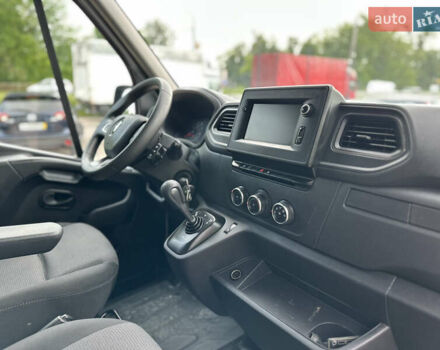 Білий Рено Мастєр, об'ємом двигуна 2.3 л та пробігом 204 тис. км за 20250 $, фото 17 на Automoto.ua