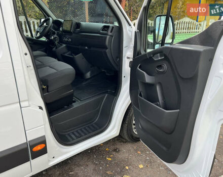 Белый Рено Мастер, объемом двигателя 2.3 л и пробегом 180 тыс. км за 19400 $, фото 28 на Automoto.ua