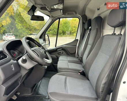 Белый Рено Мастер, объемом двигателя 2.3 л и пробегом 175 тыс. км за 19700 $, фото 31 на Automoto.ua