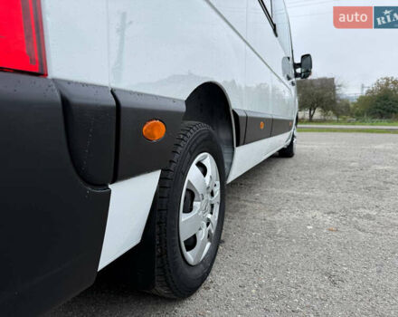 Белый Рено Мастер, объемом двигателя 2.3 л и пробегом 138 тыс. км за 25800 $, фото 22 на Automoto.ua