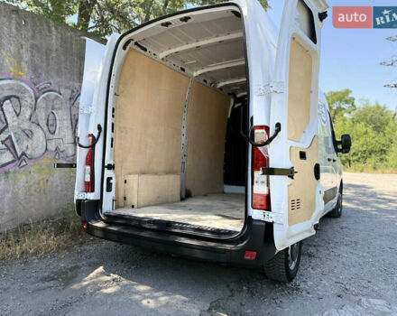 Белый Рено Мастер, объемом двигателя 0 л и пробегом 182 тыс. км за 21900 $, фото 52 на Automoto.ua
