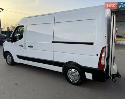 Белый Рено Мастер, объемом двигателя 2.3 л и пробегом 265 тыс. км за 18900 $, фото 8 на Automoto.ua