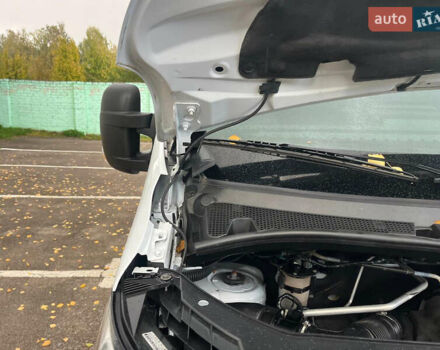 Белый Рено Мастер, объемом двигателя 2.3 л и пробегом 171 тыс. км за 18800 $, фото 21 на Automoto.ua