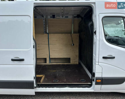 Білий Рено Мастєр, об'ємом двигуна 2.3 л та пробігом 204 тис. км за 20250 $, фото 19 на Automoto.ua