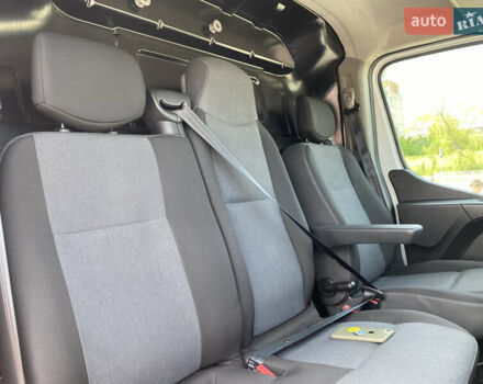 Белый Рено Мастер, объемом двигателя 2.3 л и пробегом 350 тыс. км за 18500 $, фото 26 на Automoto.ua