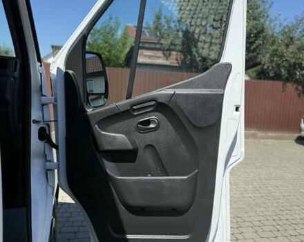 Белый Рено Мастер, объемом двигателя 2.3 л и пробегом 225 тыс. км за 23750 $, фото 36 на Automoto.ua
