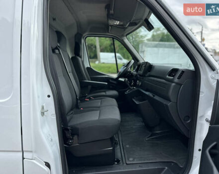 Білий Рено Мастєр, об'ємом двигуна 2.3 л та пробігом 204 тис. км за 20250 $, фото 16 на Automoto.ua