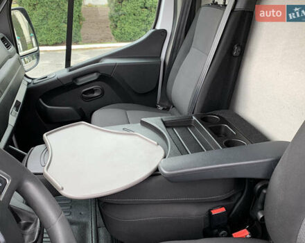 Белый Рено Мастер, объемом двигателя 2.3 л и пробегом 242 тыс. км за 16800 $, фото 39 на Automoto.ua