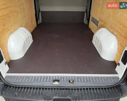 Белый Рено Мастер, объемом двигателя 2.3 л и пробегом 138 тыс. км за 25800 $, фото 31 на Automoto.ua