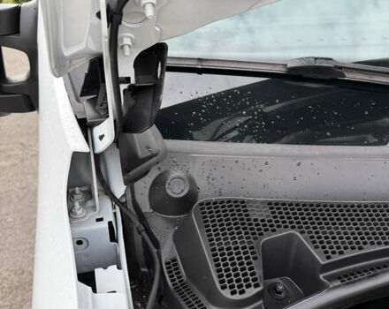 Белый Рено Мастер, объемом двигателя 2.3 л и пробегом 138 тыс. км за 25800 $, фото 60 на Automoto.ua