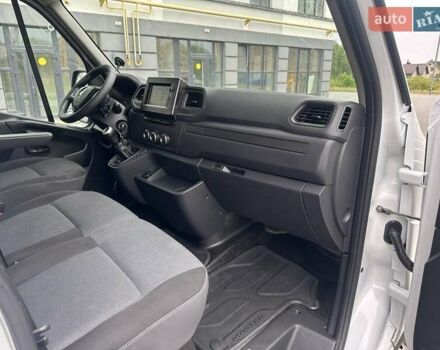 Білий Рено Мастєр, об'ємом двигуна 2.3 л та пробігом 249 тис. км за 20900 $, фото 28 на Automoto.ua