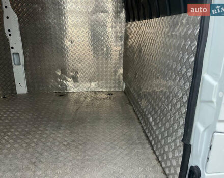Белый Рено Мастер, объемом двигателя 2.3 л и пробегом 171 тыс. км за 18800 $, фото 26 на Automoto.ua