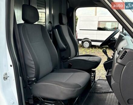 Білий Рено Мастєр, об'ємом двигуна 2.3 л та пробігом 173 тис. км за 15500 $, фото 26 на Automoto.ua