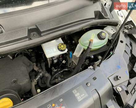 Белый Рено Мастер, объемом двигателя 2.3 л и пробегом 242 тыс. км за 16800 $, фото 52 на Automoto.ua