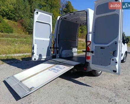Белый Рено Мастер, объемом двигателя 2.3 л и пробегом 245 тыс. км за 18800 $, фото 32 на Automoto.ua
