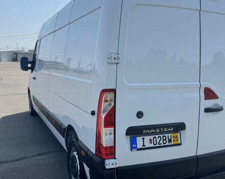 Белый Рено Мастер, объемом двигателя 2.3 л и пробегом 138 тыс. км за 18750 $, фото 10 на Automoto.ua