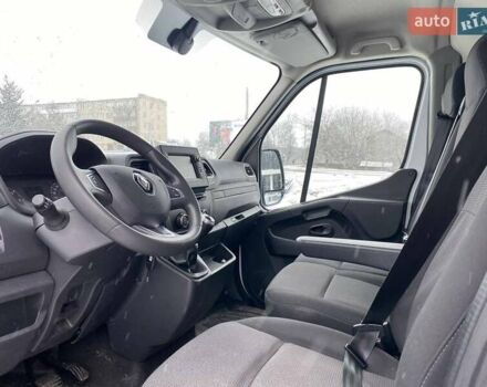 Белый Рено Мастер, объемом двигателя 2.3 л и пробегом 180 тыс. км за 20900 $, фото 1 на Automoto.ua