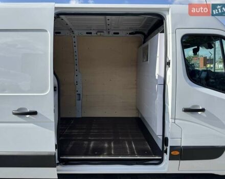 Белый Рено Мастер, объемом двигателя 2.3 л и пробегом 150 тыс. км за 24500 $, фото 22 на Automoto.ua