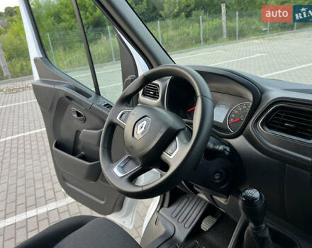 Рено Мастер 2022 в Дубно на Automoto.ua Белый Рено Мастер, объемом двигателя 2.3 л и пробегом 180 тыс. км за 22600 $, фото 114 на Automoto.ua