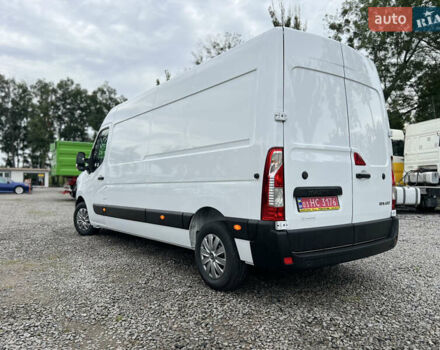Белый Рено Мастер, объемом двигателя 2.3 л и пробегом 215 тыс. км за 23500 $, фото 1 на Automoto.ua