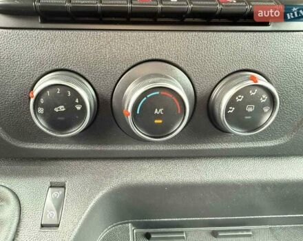 Рено Мастер 2022 в Луцке на Automoto.ua Белый Рено Мастер, объемом двигателя 2.3 л и пробегом 143 тыс. км за 25900 $, фото 41 на Automoto.ua