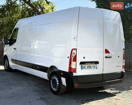 Белый Рено Мастер, объемом двигателя 2.3 л и пробегом 105 тыс. км за 25300 $, фото 25 на Automoto.ua