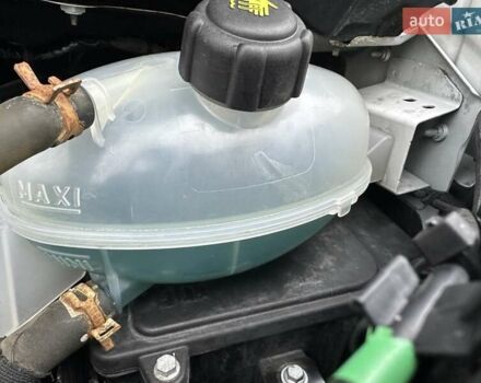 Білий Рено Мастєр, об'ємом двигуна 2.3 л та пробігом 235 тис. км за 21600 $, фото 22 на Automoto.ua