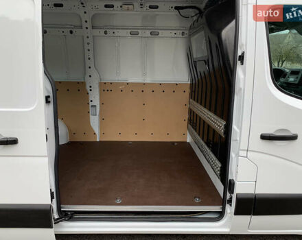 Рено Мастєр 2022 у Дубно на Automoto.ua Білий Рено Мастєр, об'ємом двигуна 2.3 л та пробігом 245 тис. км за 20000 $, фото 38 на Automoto.ua