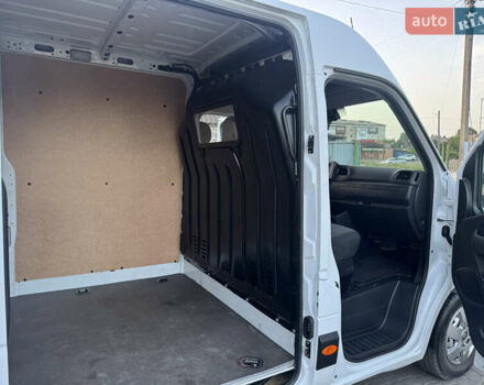Белый Рено Мастер, объемом двигателя 2.3 л и пробегом 218 тыс. км за 18900 $, фото 27 на Automoto.ua