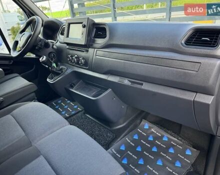Белый Рено Мастер, объемом двигателя 2.3 л и пробегом 213 тыс. км за 28500 $, фото 34 на Automoto.ua