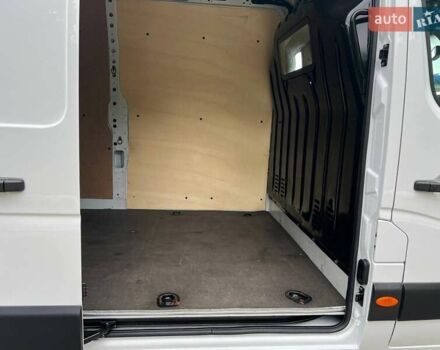 Белый Рено Мастер, объемом двигателя 2.3 л и пробегом 220 тыс. км за 21999 $, фото 32 на Automoto.ua