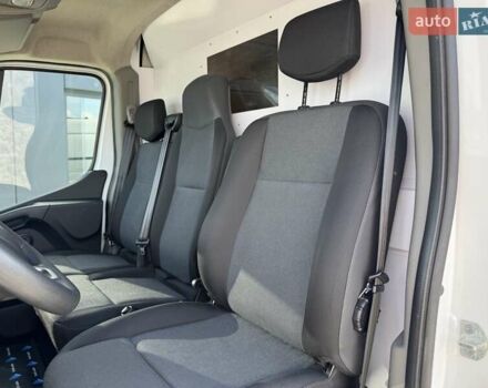 Белый Рено Мастер, объемом двигателя 2.3 л и пробегом 150 тыс. км за 24500 $, фото 4 на Automoto.ua