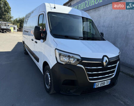 Белый Рено Мастер, объемом двигателя 2.3 л и пробегом 105 тыс. км за 25300 $, фото 1 на Automoto.ua