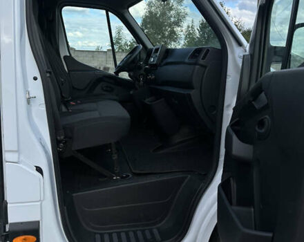 Белый Рено Мастер, объемом двигателя 2.3 л и пробегом 137 тыс. км за 22400 $, фото 8 на Automoto.ua