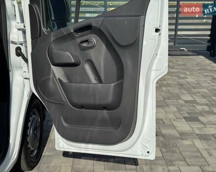 Білий Рено Мастєр, об'ємом двигуна 2.3 л та пробігом 150 тис. км за 24500 $, фото 24 на Automoto.ua