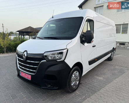 Белый Рено Мастер, объемом двигателя 2.3 л и пробегом 218 тыс. км за 18900 $, фото 1 на Automoto.ua