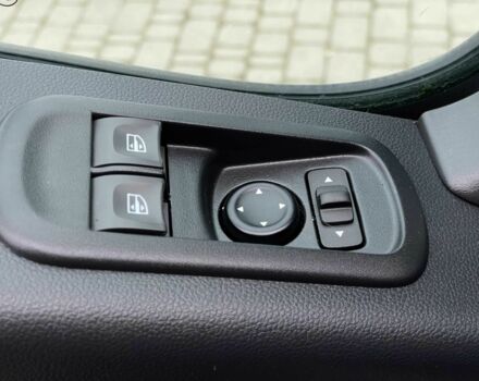 Білий Рено Мастєр, об'ємом двигуна 2.3 л та пробігом 227 тис. км за 24155 $, фото 16 на Automoto.ua