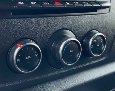 Білий Рено Мастєр, об'ємом двигуна 2.3 л та пробігом 227 тис. км за 24155 $, фото 20 на Automoto.ua