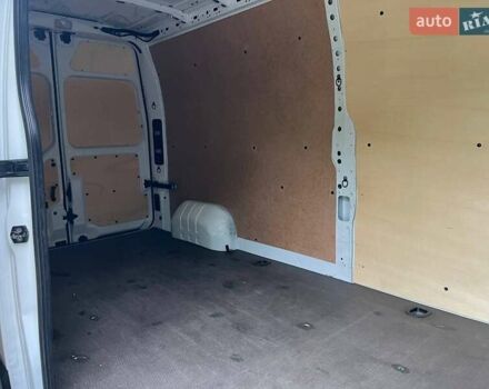 Белый Рено Мастер, объемом двигателя 2.3 л и пробегом 220 тыс. км за 21999 $, фото 48 на Automoto.ua