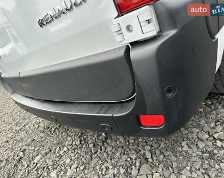 Білий Рено Мастєр, об'ємом двигуна 2.3 л та пробігом 235 тис. км за 21600 $, фото 18 на Automoto.ua