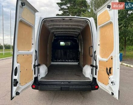 Белый Рено Мастер, объемом двигателя 2.3 л и пробегом 220 тыс. км за 21999 $, фото 44 на Automoto.ua