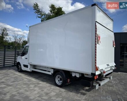 Белый Рено Мастер, объемом двигателя 2.3 л и пробегом 213 тыс. км за 28500 $, фото 10 на Automoto.ua