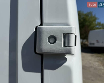 Белый Рено Мастер, объемом двигателя 2.3 л и пробегом 105 тыс. км за 25300 $, фото 88 на Automoto.ua