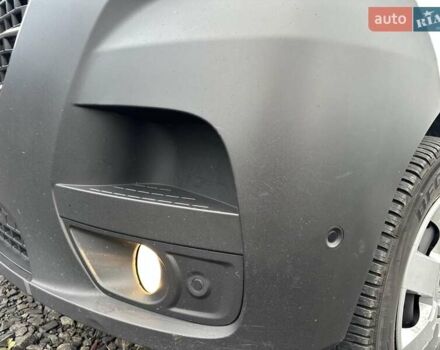 Білий Рено Мастєр, об'ємом двигуна 2.3 л та пробігом 235 тис. км за 21600 $, фото 20 на Automoto.ua