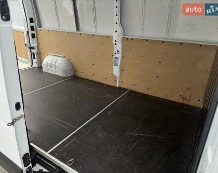 Белый Рено Мастер, объемом двигателя 2.3 л и пробегом 92 тыс. км за 27500 $, фото 14 на Automoto.ua
