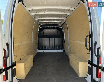 Белый Рено Мастер, объемом двигателя 2.3 л и пробегом 107 тыс. км за 23500 $, фото 31 на Automoto.ua