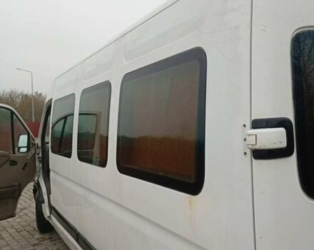 Белый Рено Мастер, объемом двигателя 2.8 л и пробегом 490 тыс. км за 4700 $, фото 2 на Automoto.ua